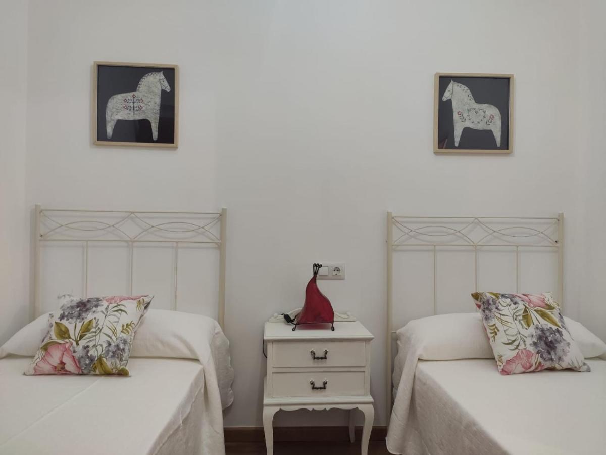 Byhouse Atico Calvo Sotelo A Sarria Εξωτερικό φωτογραφία